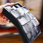 قالب یخ سیلیکونی ۶ عددی مکعب وارداتی