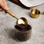 پیمانه قهوه دسته چوبی ۶۰ میل