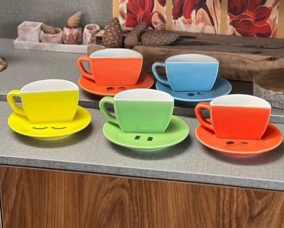 ست فنجان نعلبکی طرح لبخند سراميکی