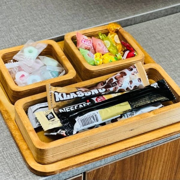 سرو سه پیاله لبخند