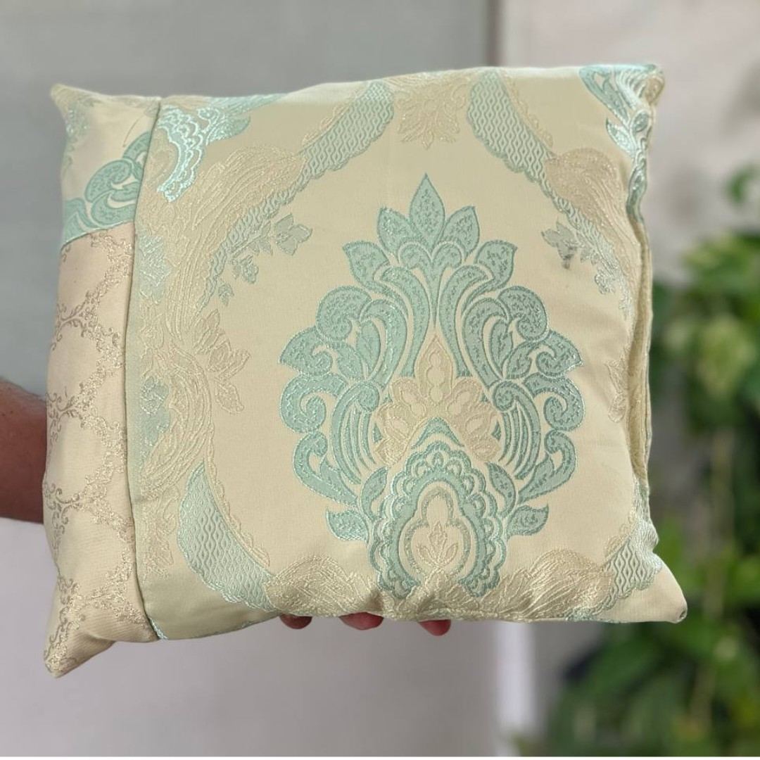 5f5bb08d2f1b59e841a7657ed9ec8d94 کوسن طرحدار حراجی - Image 1