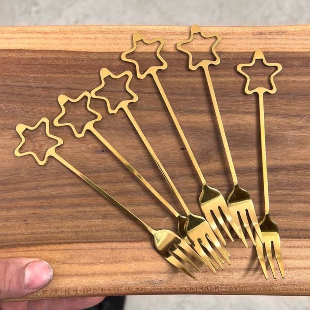 b5360339b0cfc7eeb902995554549872 چنگال طلایی ستاره L21 - Image 1